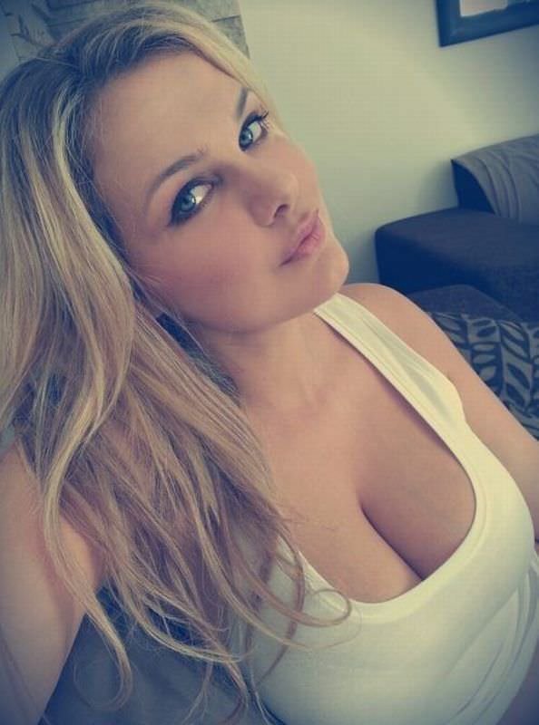 Фото голых девушек дома — пикантные снимки