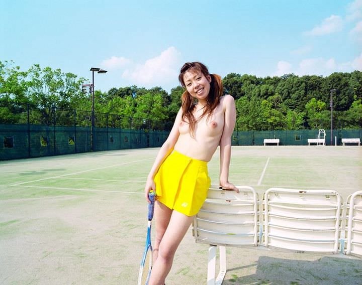 Эротические фото японских девушек с пошлым юмором