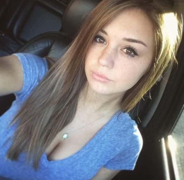 Горячие красотки у ретро и спортивных авто