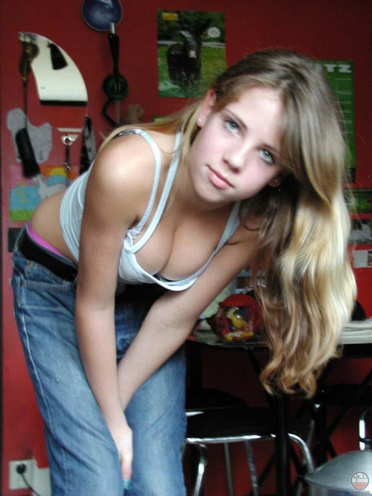 Ню в трусах и на пляже — частные фото